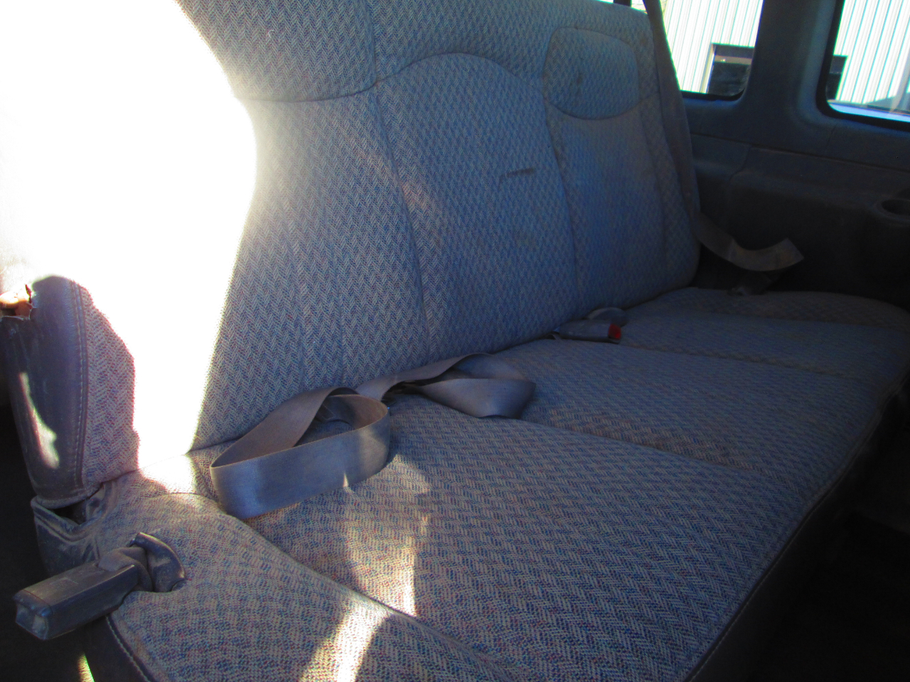 Chevrolet Express Passenger 3500 155" WB RWD 2005