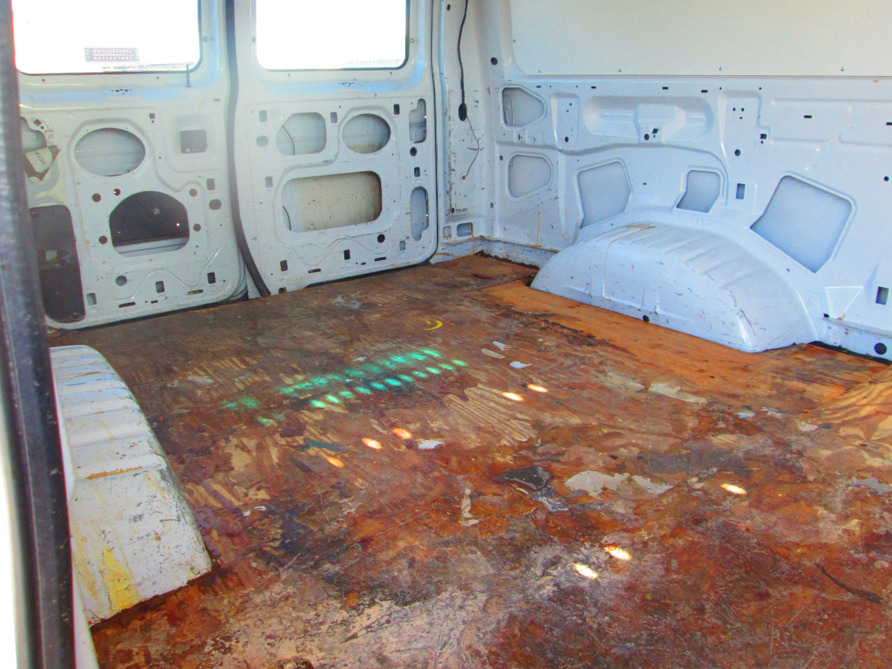 Ford Econoline Cargo Van E-150 2000