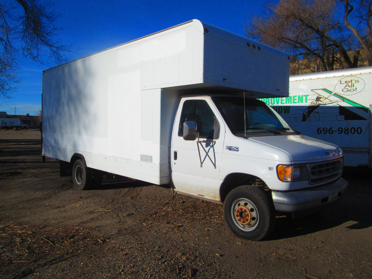 2002 Ford Econoline Commercial Cutaway E-450 Super Duty 158" WB DRW