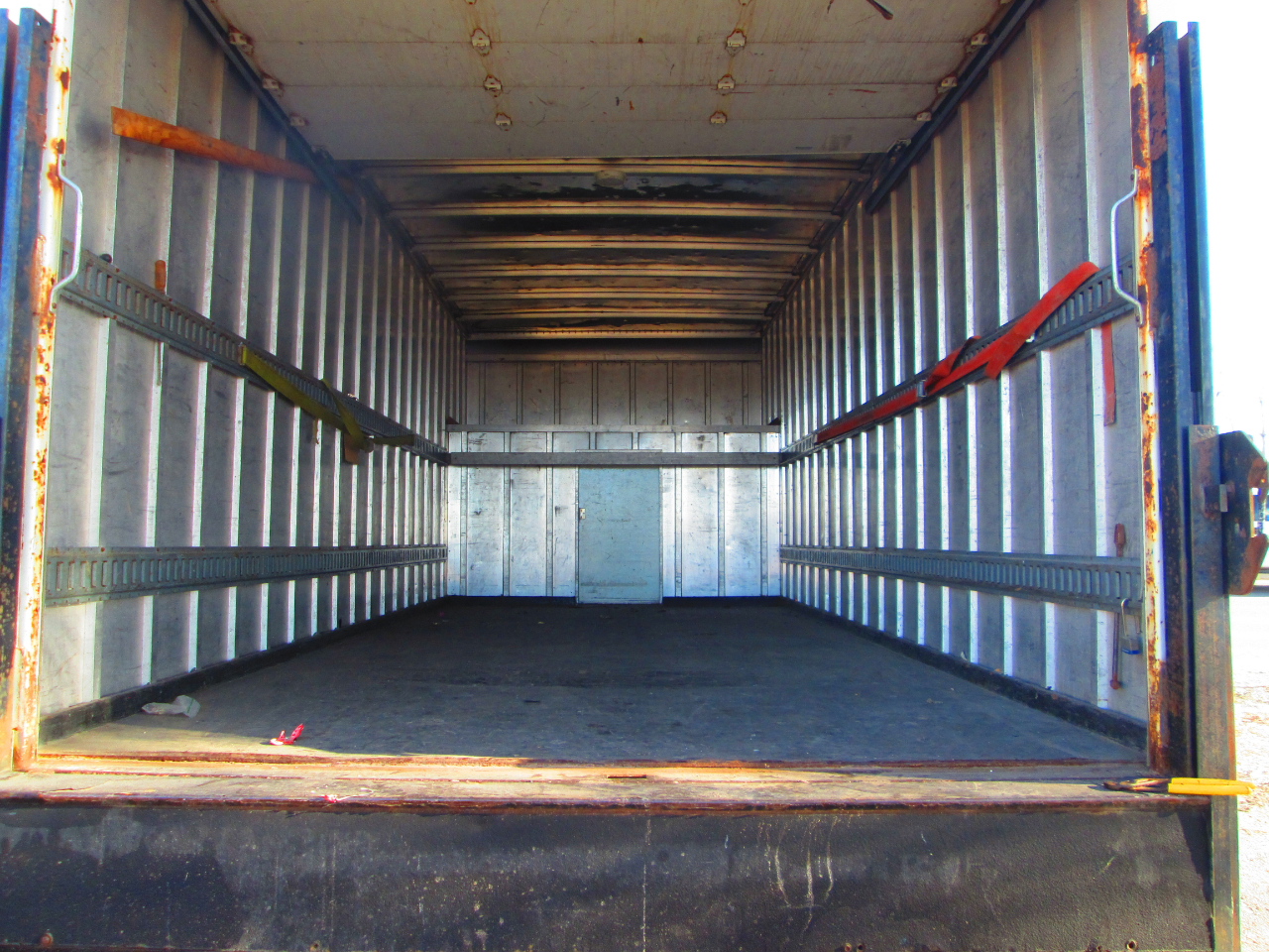 Ford Econoline Commercial Cutaway E-450 Super Duty 158" WB DRW 2002