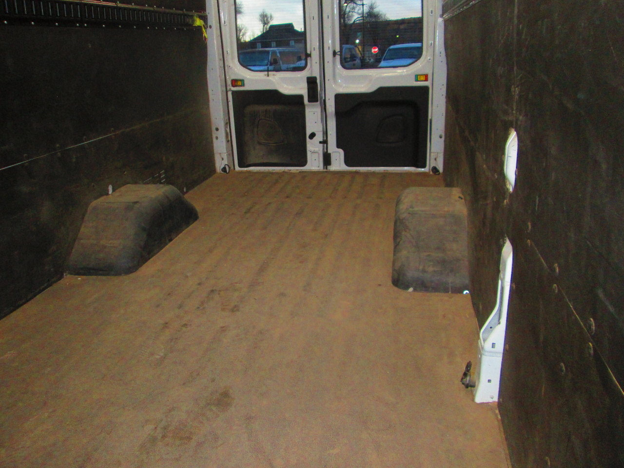 Ford Transit Cargo Van T-250 130" Med Rf 9070 GVWR AWD 2021