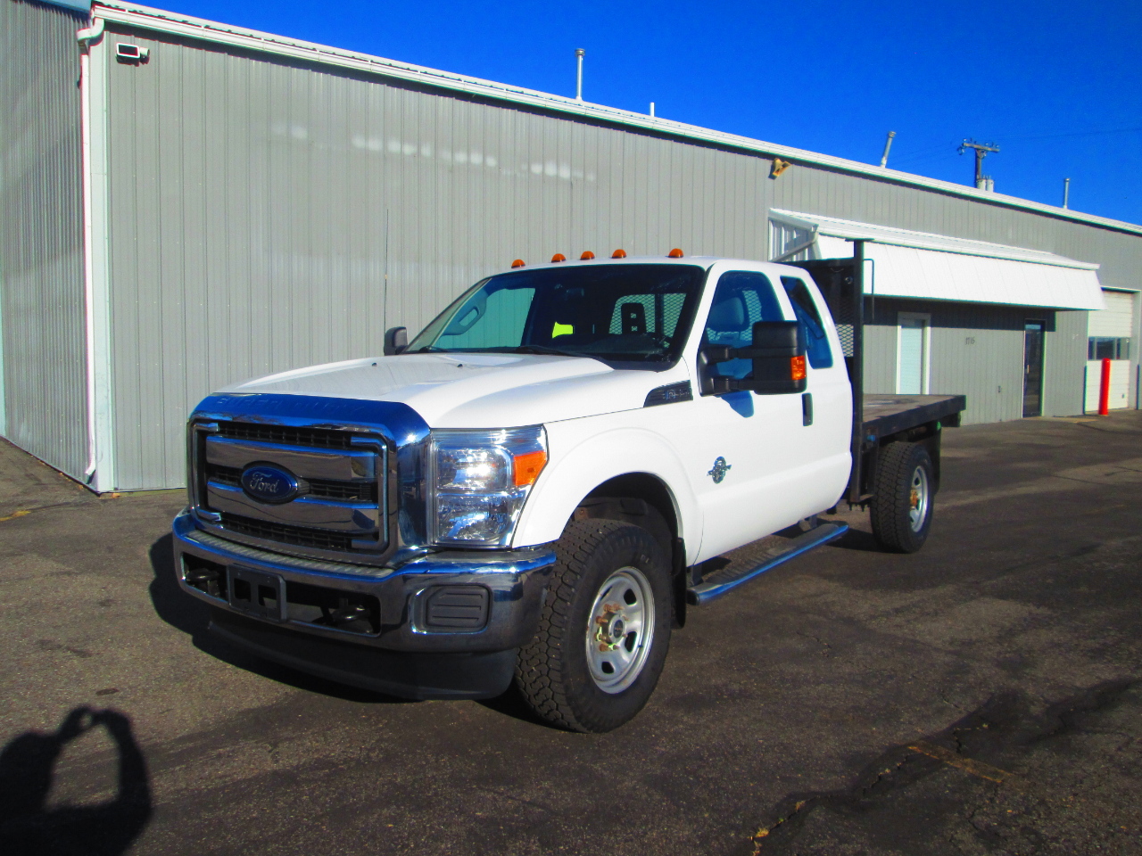 Ford Super Duty F-350 SRW 4WD SuperCab 162" WB 60" CA XL 2014