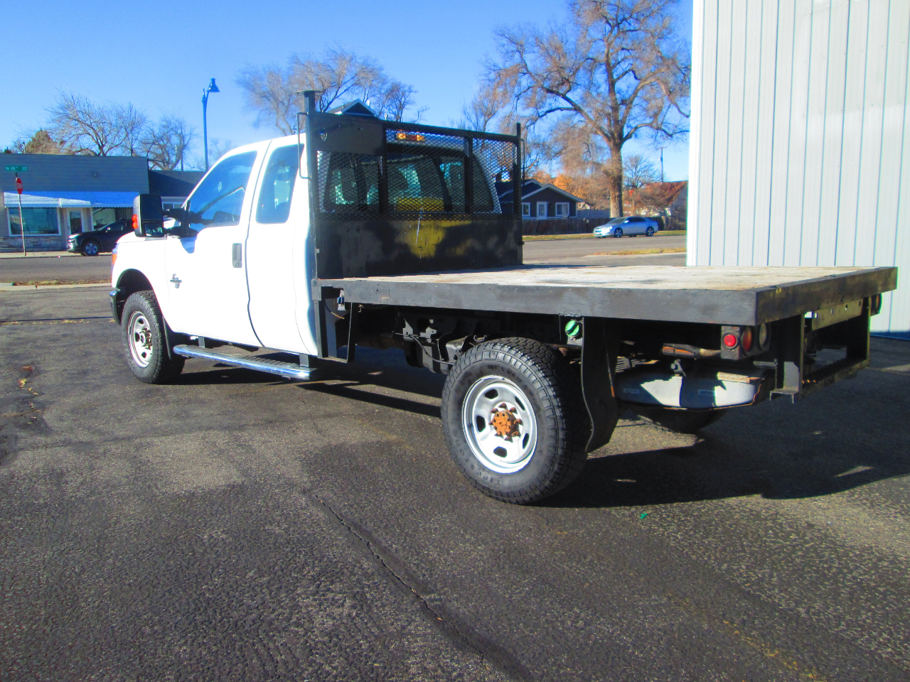 Ford Super Duty F-350 SRW 4WD SuperCab 162" WB 60" CA XL 2014