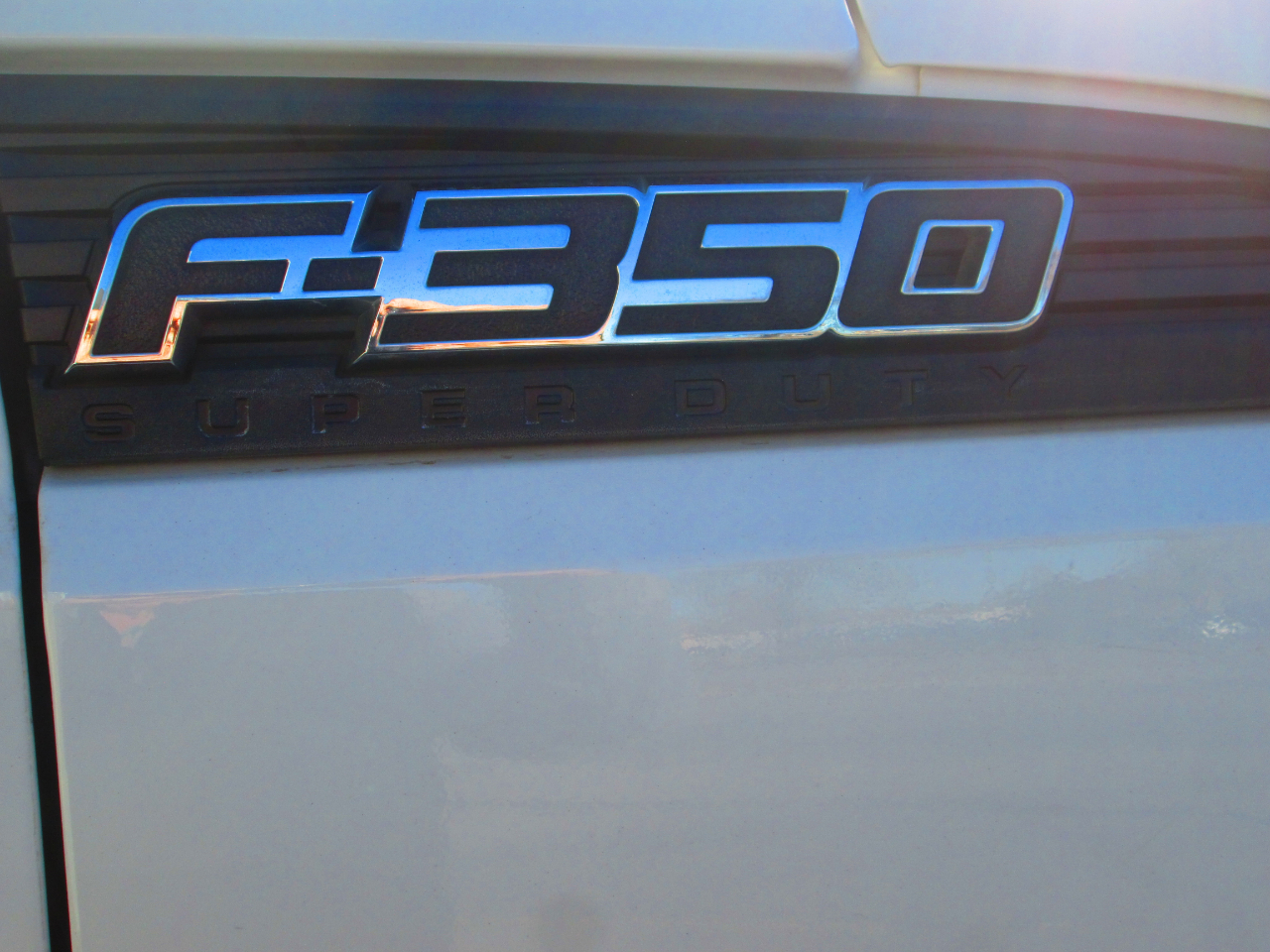 Ford Super Duty F-350 SRW 4WD SuperCab 162" WB 60" CA XL 2014