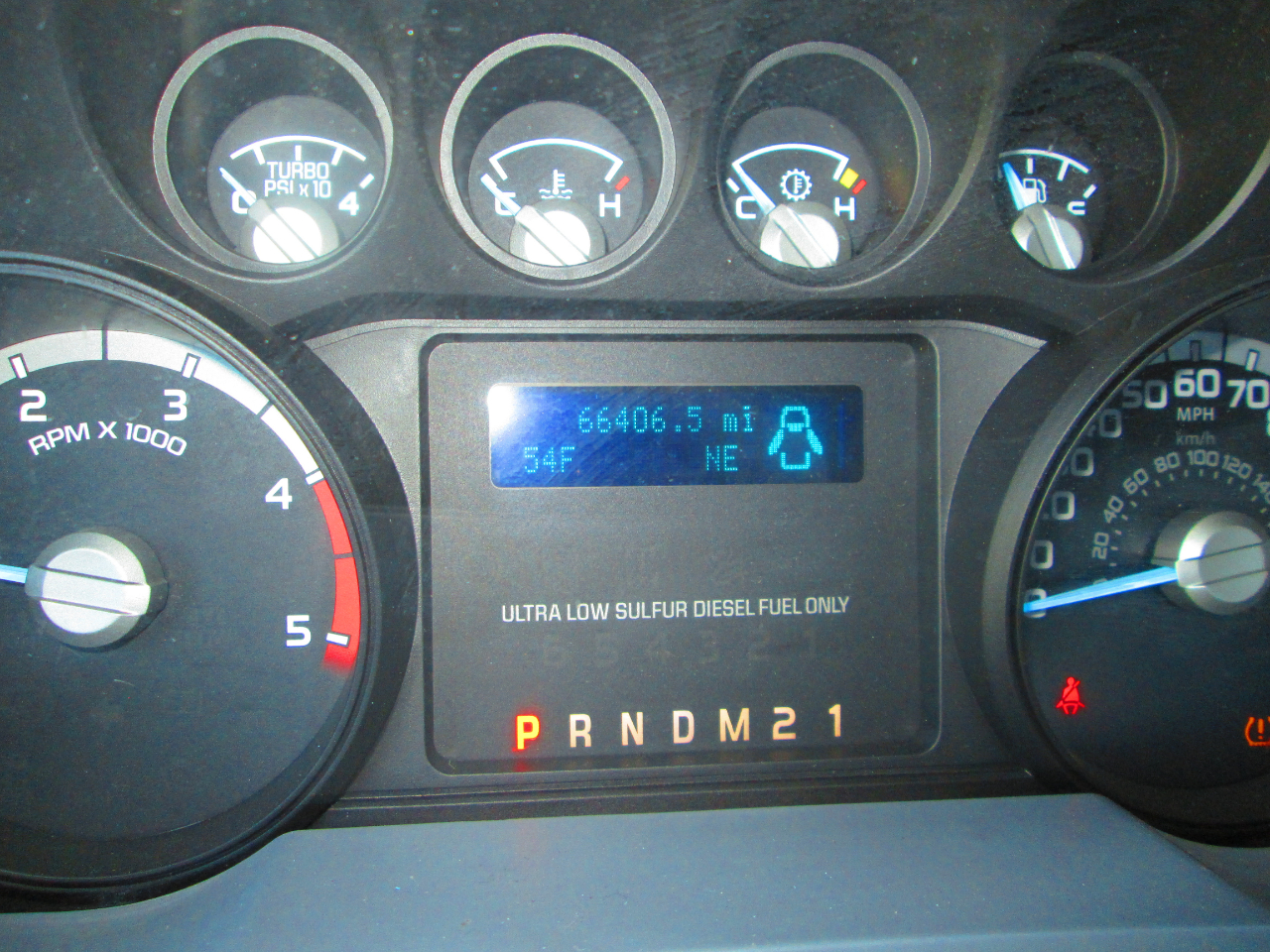 Ford Super Duty F-350 SRW 4WD SuperCab 162" WB 60" CA XL 2014