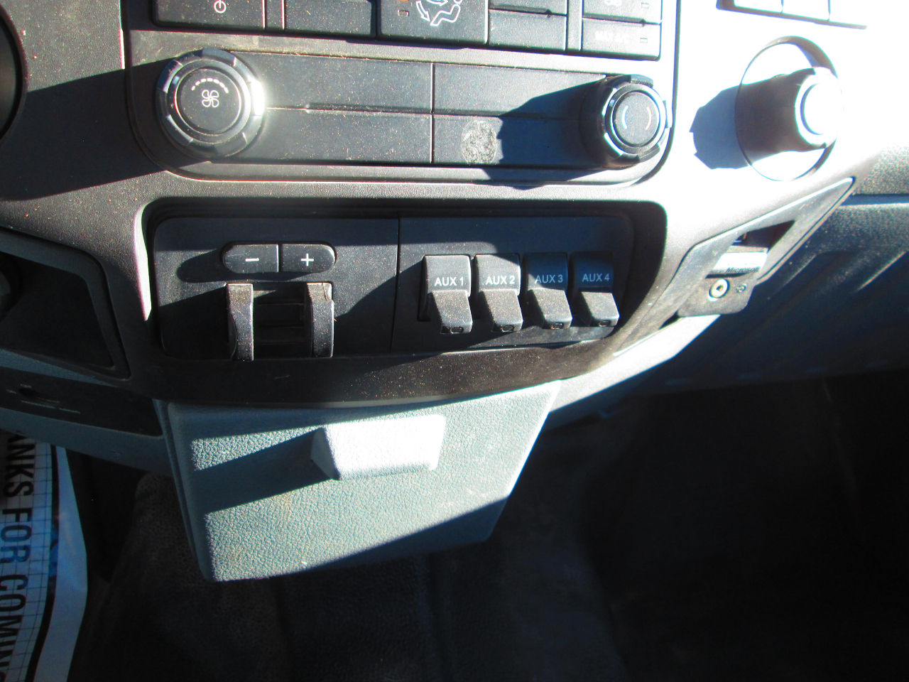 Ford Super Duty F-350 SRW 4WD SuperCab 162" WB 60" CA XL 2014