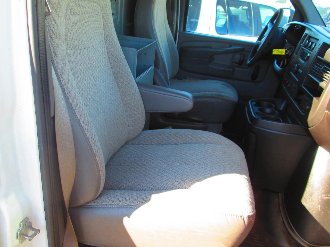 Chevrolet Express Cargo Van AWD 1500 135" 2012