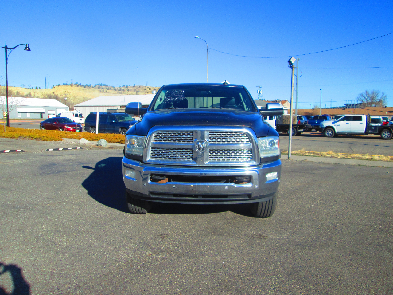 RAM 3500 Laramie 4x4 Crew Cab 8' Box 2017