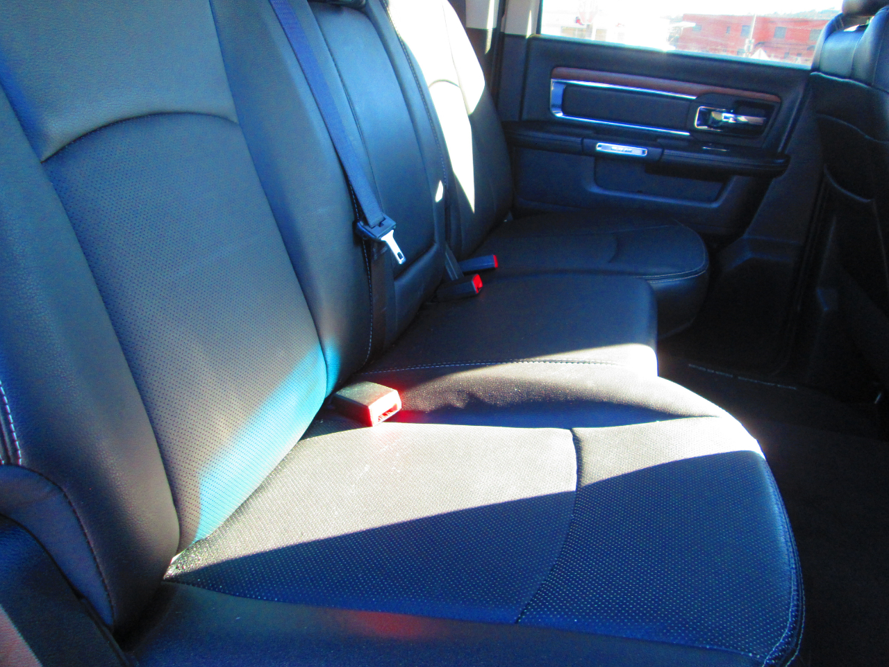 RAM 3500 Laramie 4x4 Crew Cab 8' Box 2017