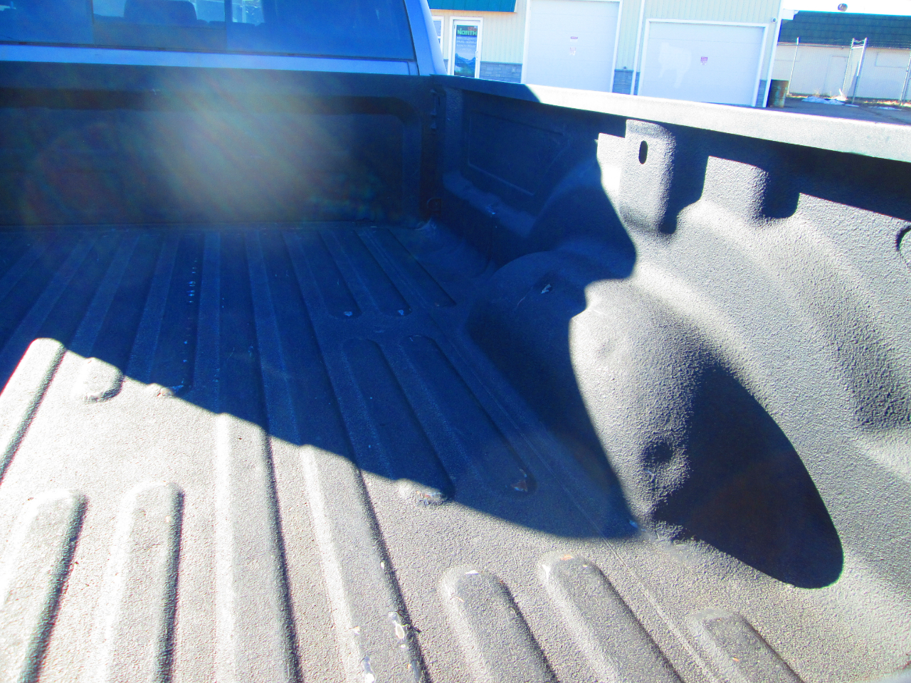 RAM 3500 Laramie 4x4 Crew Cab 8' Box 2017