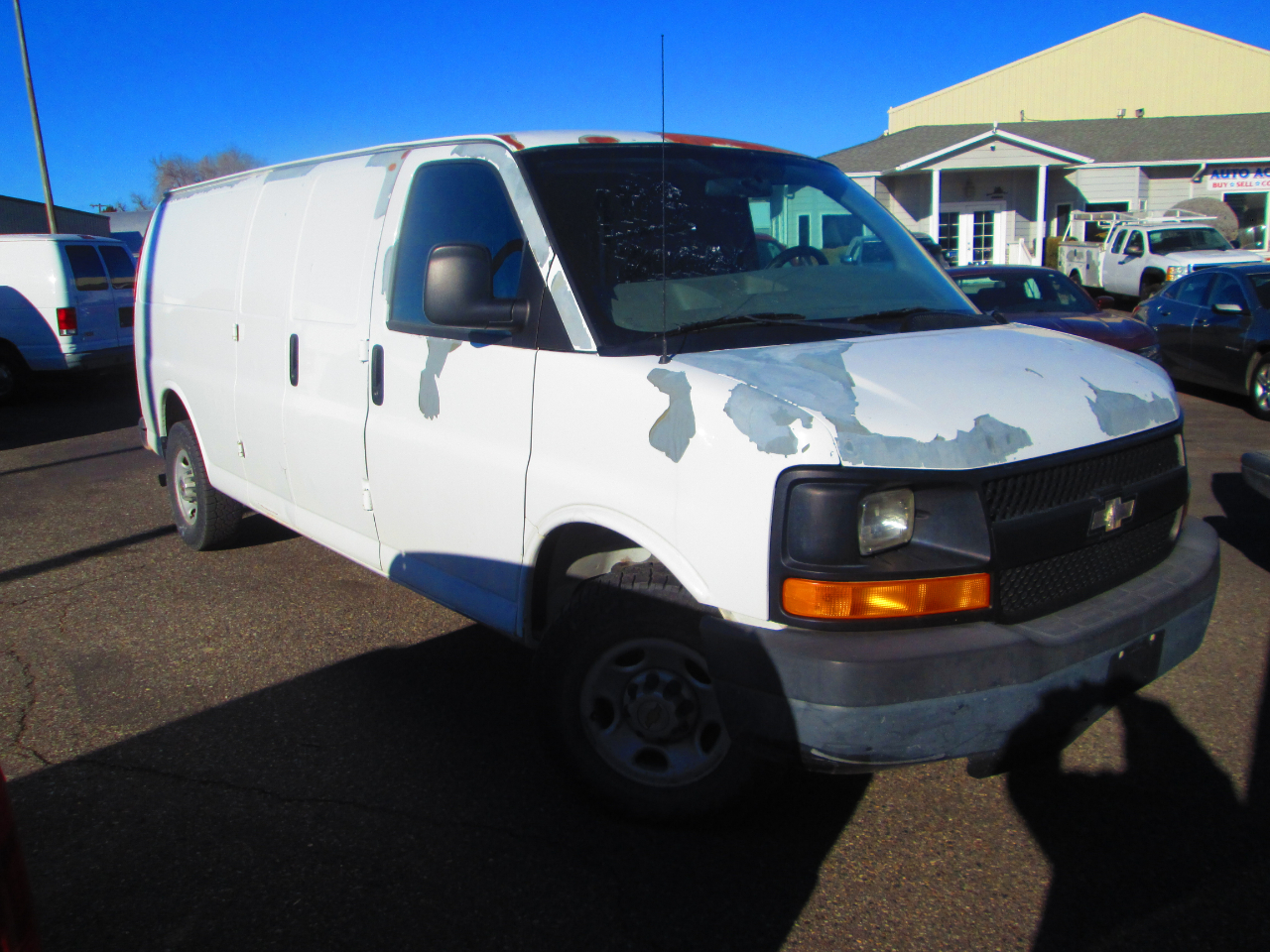 Chevrolet Express Cargo Van 3500 155" WB RWD 2004