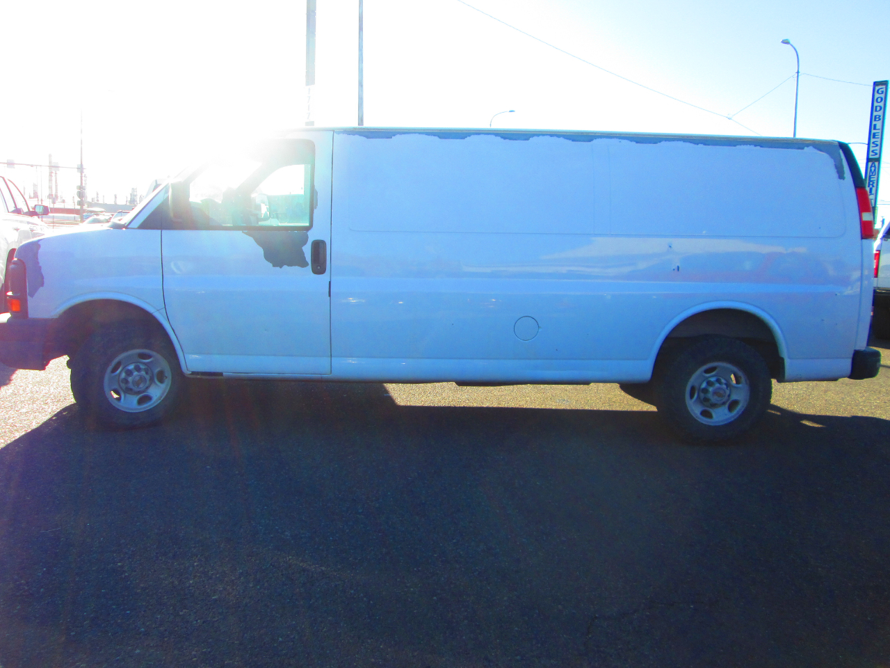 Chevrolet Express Cargo Van 3500 155" WB RWD 2004