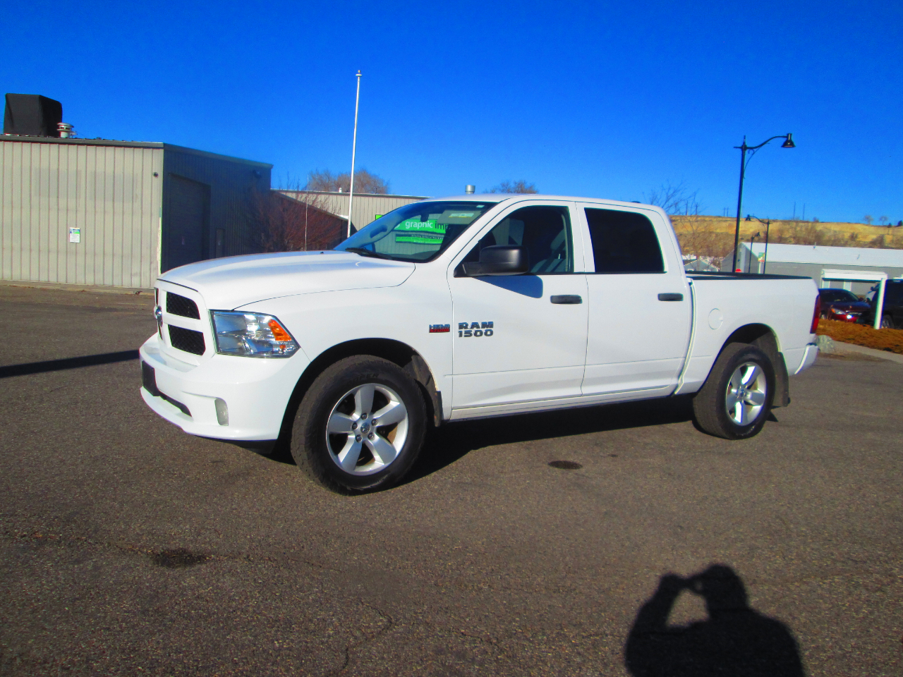 RAM 1500 4WD Crew Cab 140.5" Express 2013