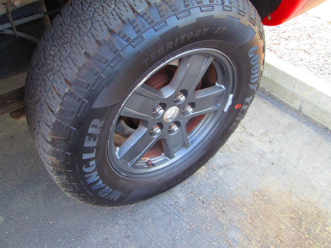 Dodge Ram 1500 4dr Quad Cab 140.5" WB 4WD SLT 2003