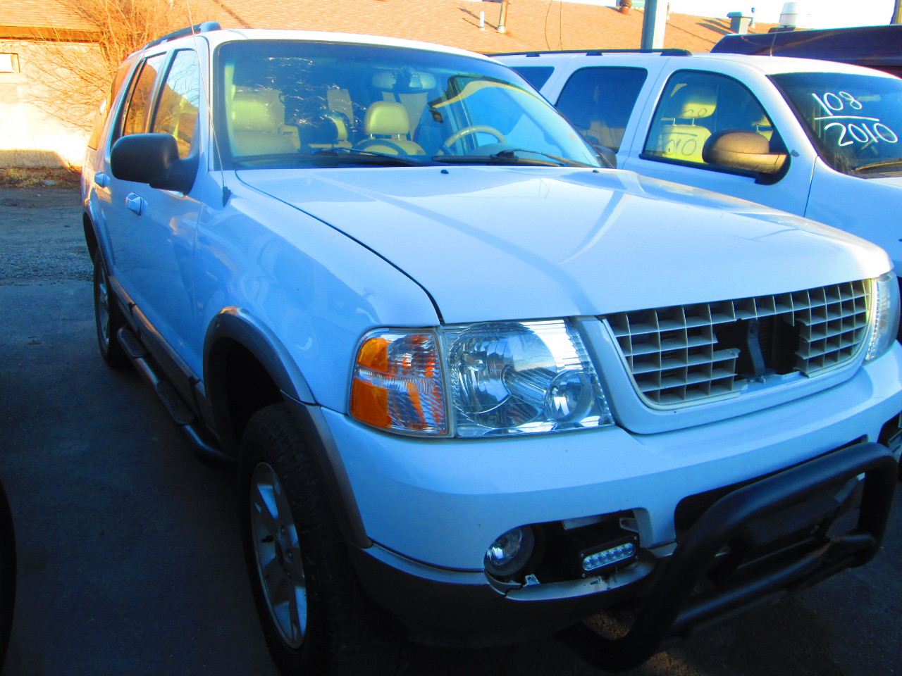 Ford Explorer 4dr 114" WB 4.6L Eddie Bauer 4WD 2003