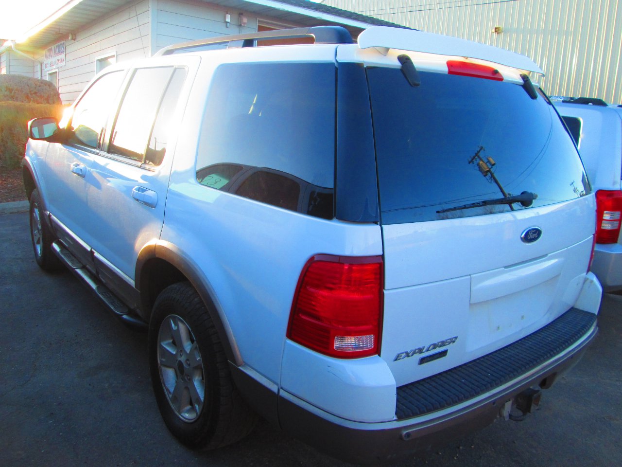 Ford Explorer 4dr 114" WB 4.6L Eddie Bauer 4WD 2003