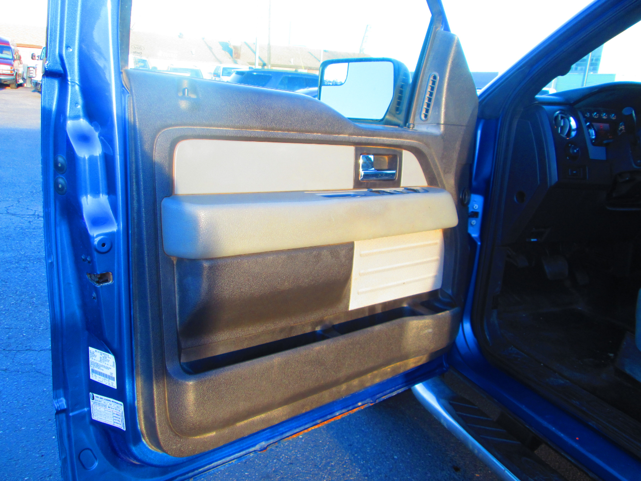 Ford F-150 4WD SuperCrew 145" XLT 2014