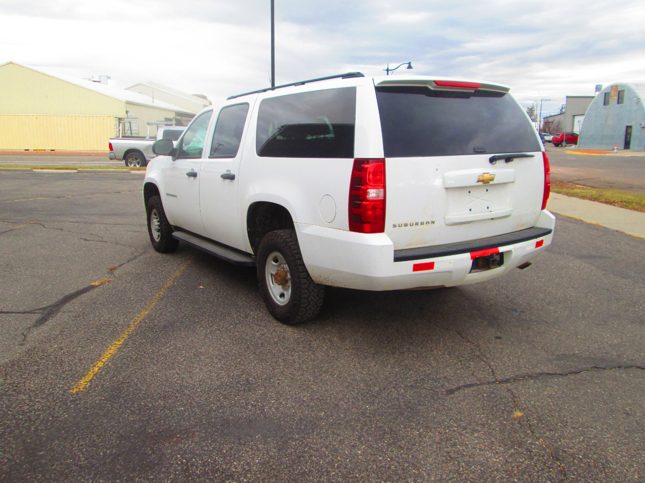 Chevrolet Suburban 4WD 4dr 2500 Commercial 2010