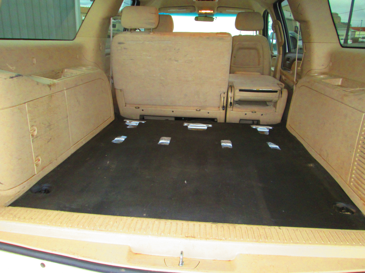 Chevrolet Suburban 4WD 4dr 2500 Commercial 2010