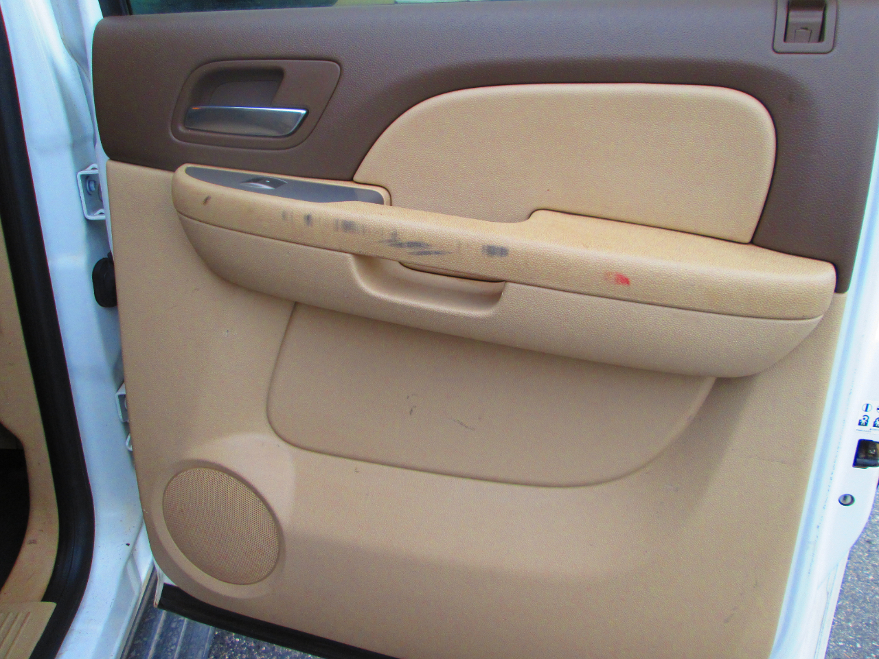 Chevrolet Suburban 4WD 4dr 2500 Commercial 2010