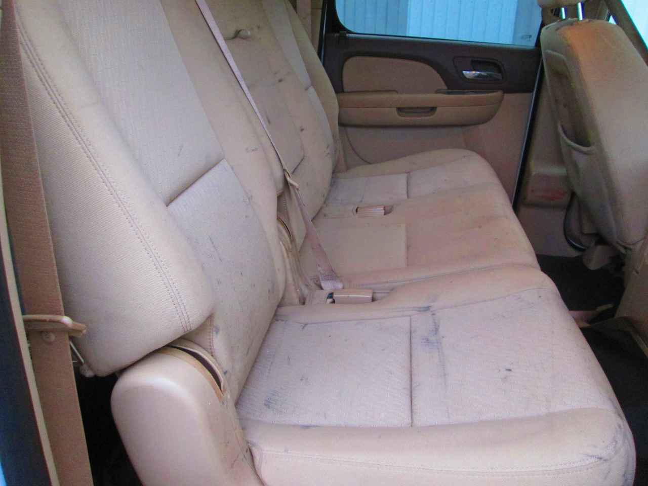 Chevrolet Suburban 4WD 4dr 2500 Commercial 2010