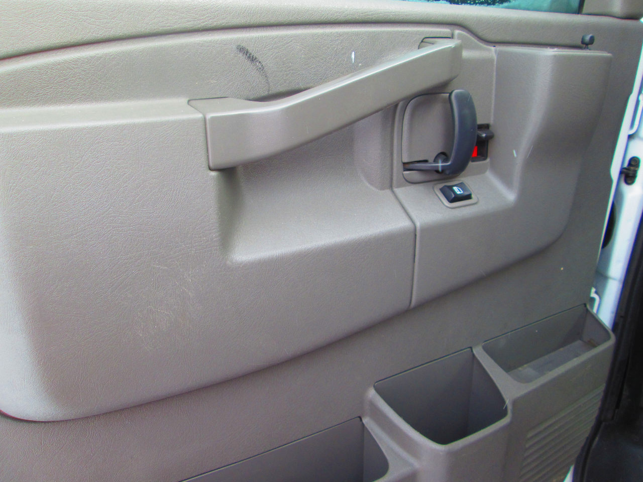 Chevrolet Express Cargo Van RWD 2500 155" 2021