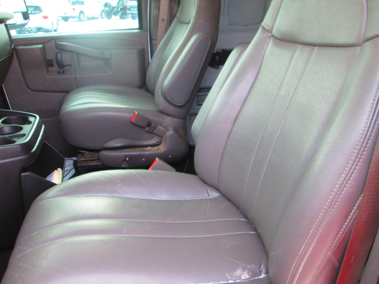 Chevrolet Express Cargo Van RWD 2500 155" 2021