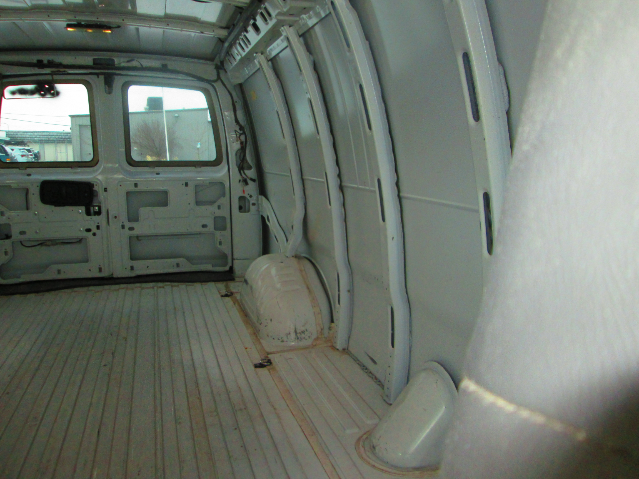 Chevrolet Express Cargo Van RWD 2500 155" 2021