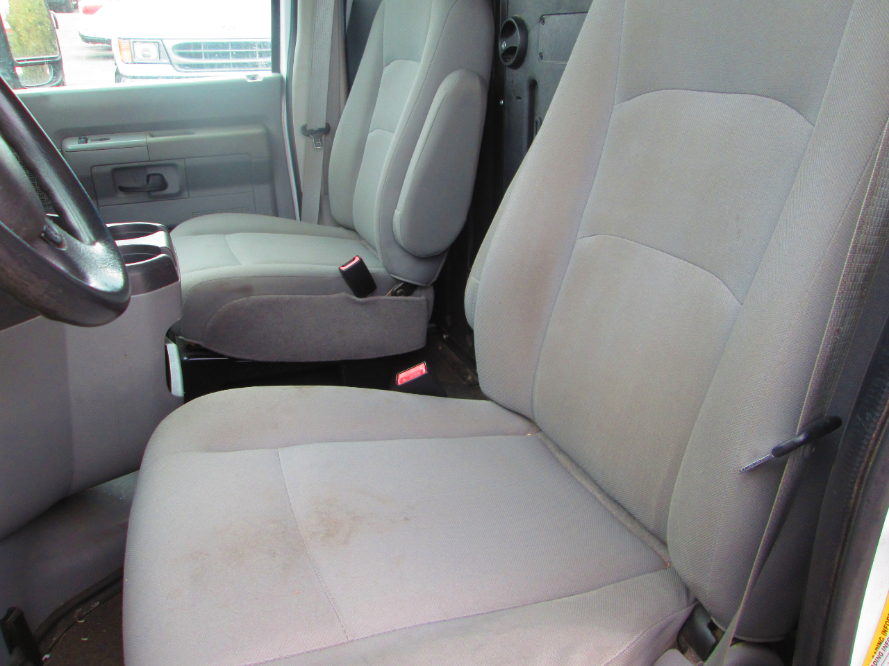 Ford Econoline Cargo Van E-250 Commercial 2012