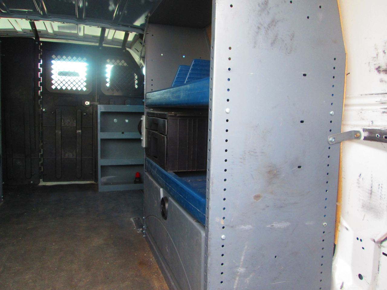 Ford Econoline Cargo Van E-250 Commercial 2012