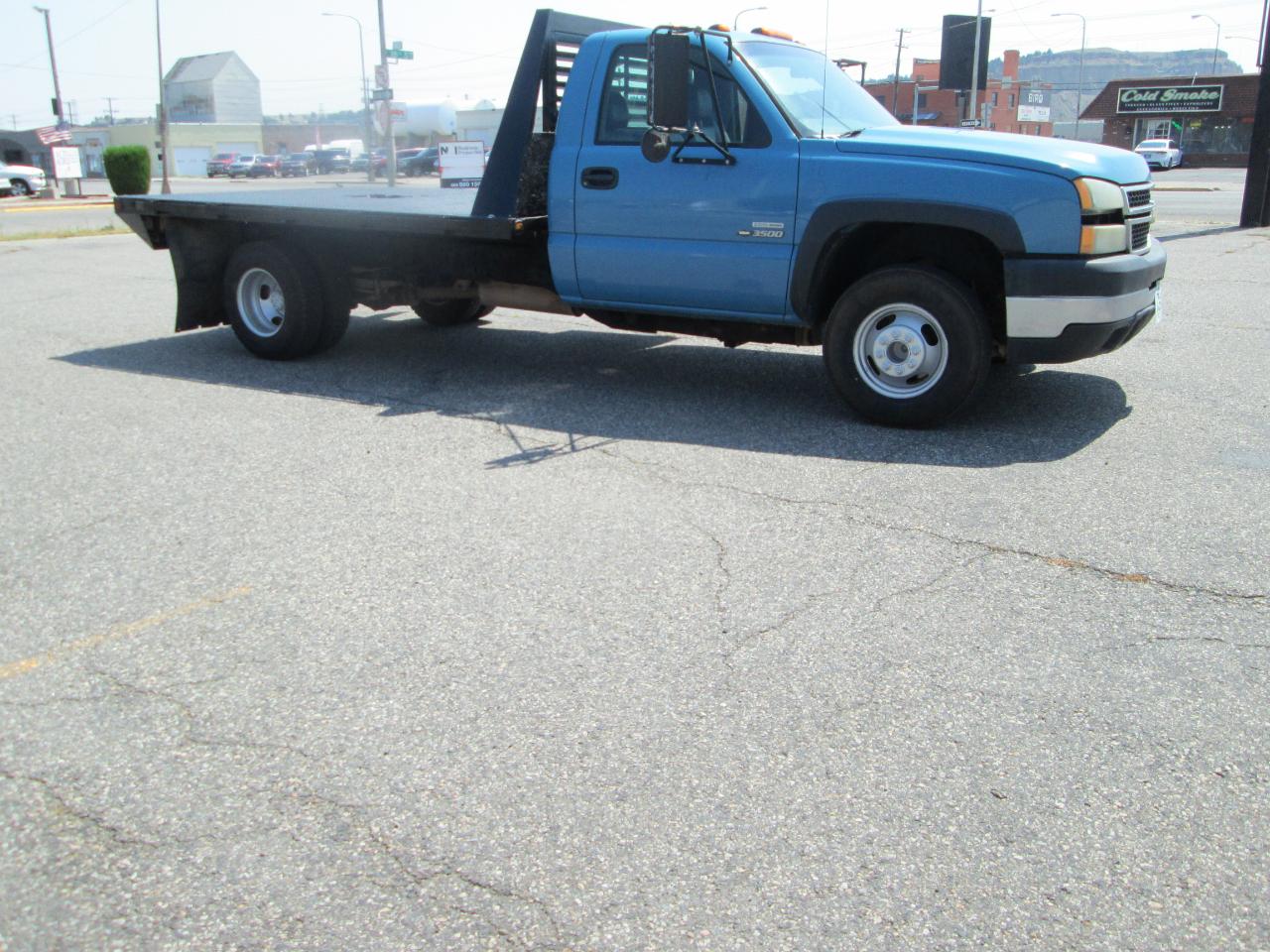 Chevrolet Silverado 3500 Classic 2WD Reg Cab 161.5" WB, 84.9" CA WT 2007