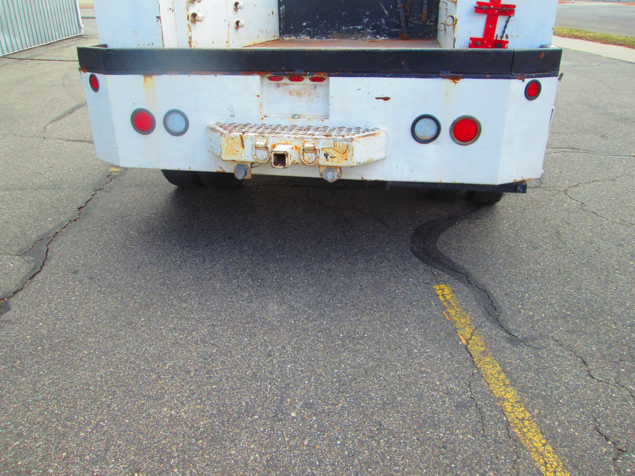 Ford Super Duty F-550 Crew Cab 176" WB XLT 4WD 2001