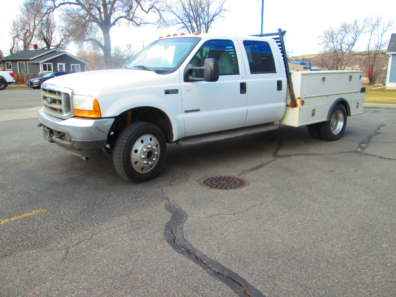 Ford Super Duty F-550 Crew Cab 176" WB XLT 4WD 2001