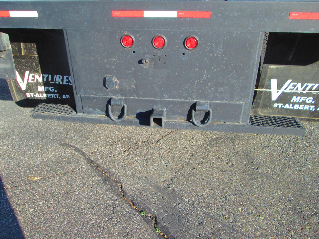 Ford Super Duty F-550 DRW XLT 4WD Crew Cab 179" WB 60" CA 2019