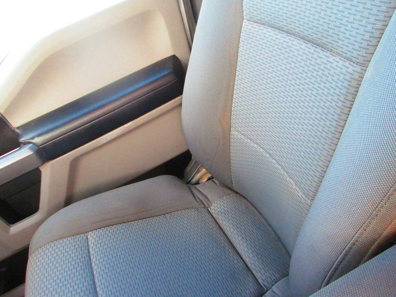 Ford Super Duty F-550 DRW XLT 4WD Crew Cab 179" WB 60" CA 2019