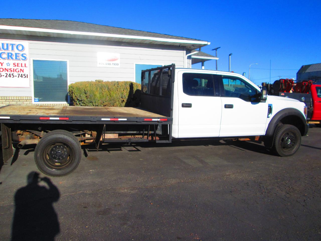 Ford Super Duty F-550 DRW XLT 4WD Crew Cab 179" WB 60" CA 2019