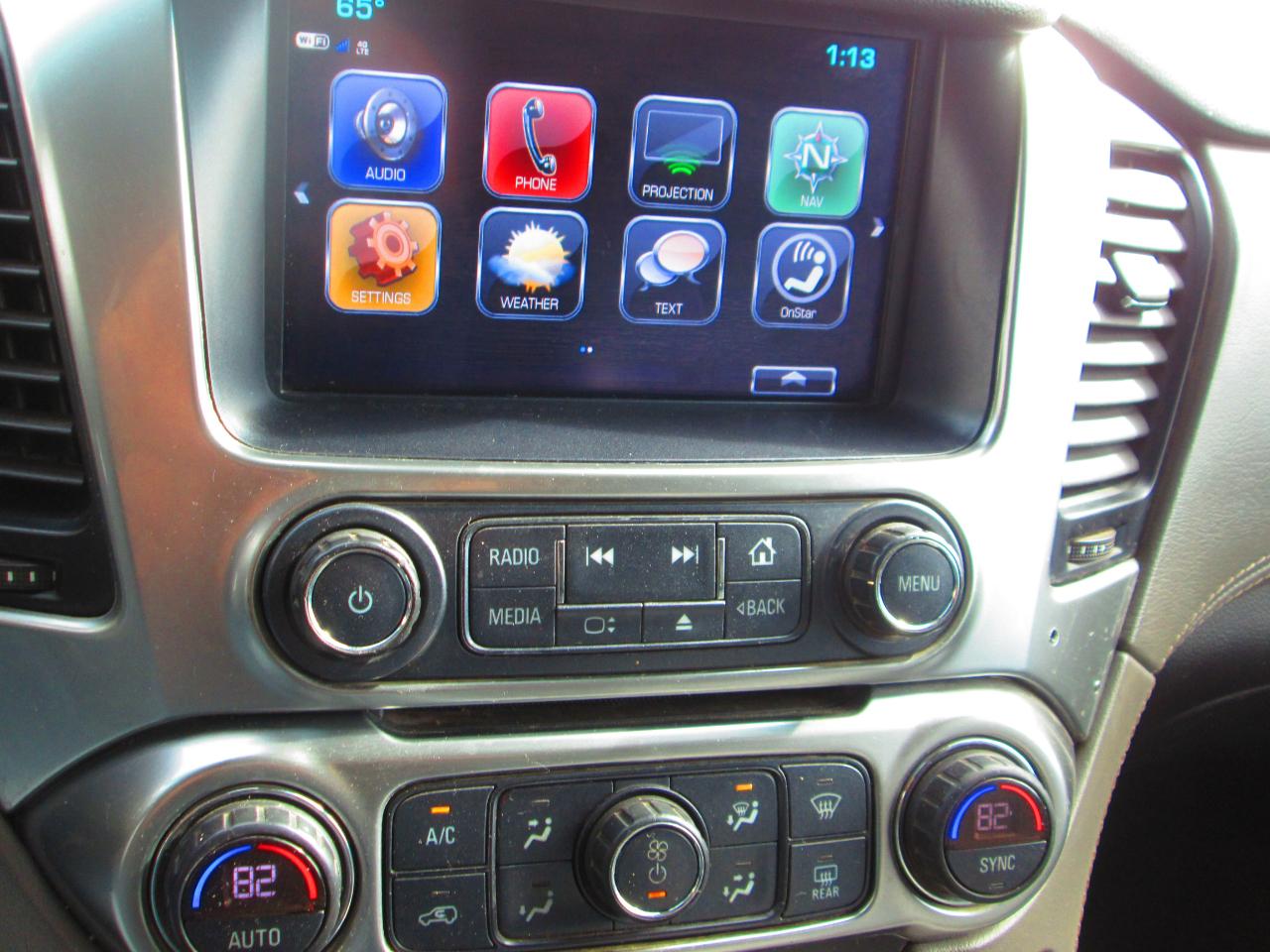 Chevrolet Suburban 4WD 4dr 1500 LT 2019