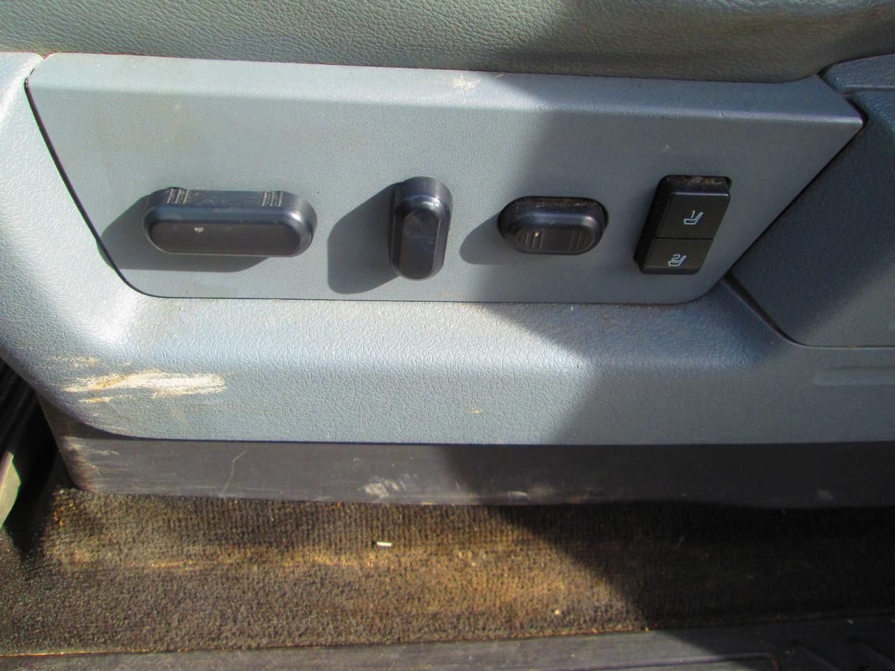 Ford F-150 4WD SuperCrew 145" Lariat 2014