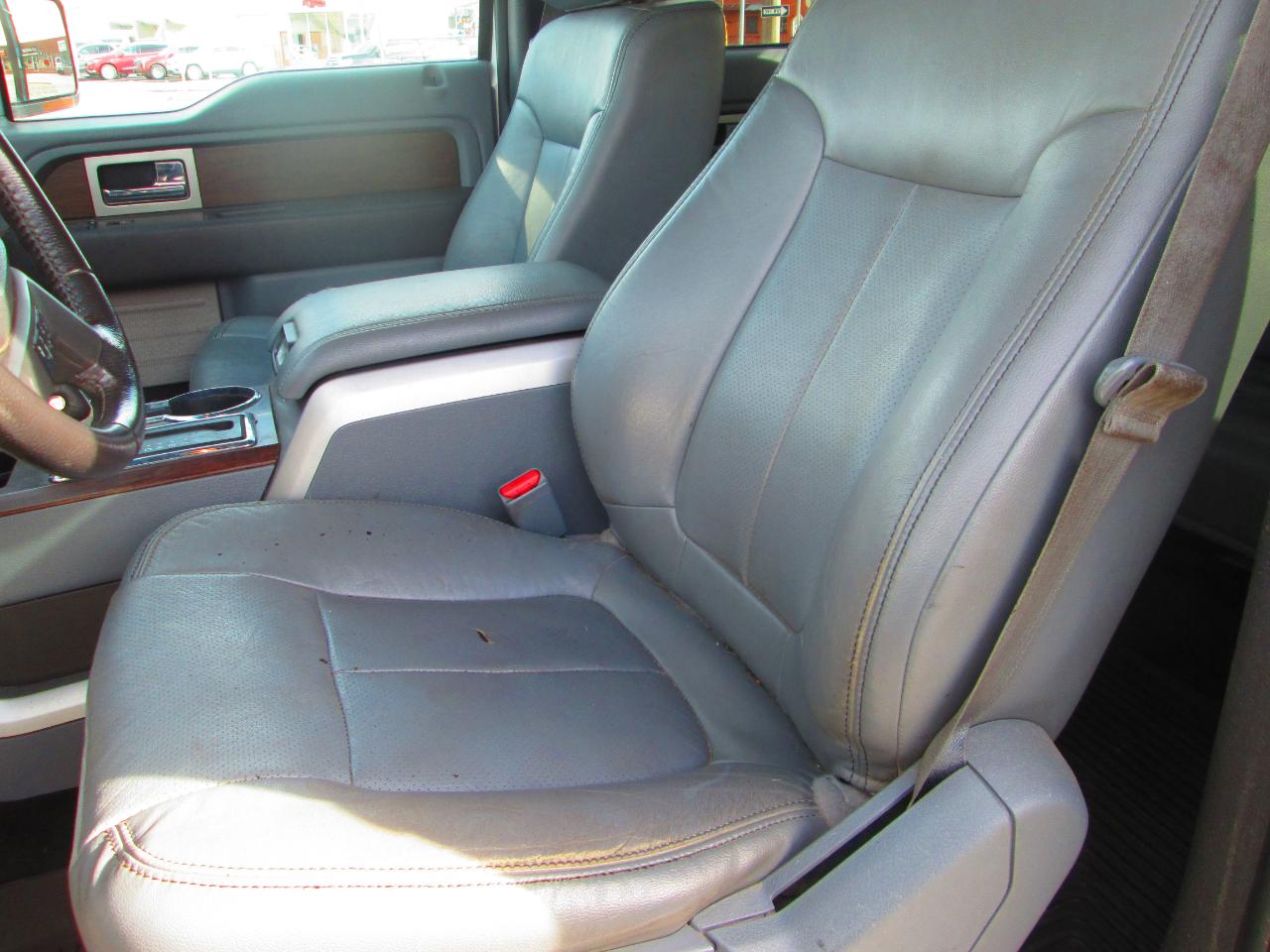 Ford F-150 4WD SuperCrew 145" Lariat 2014