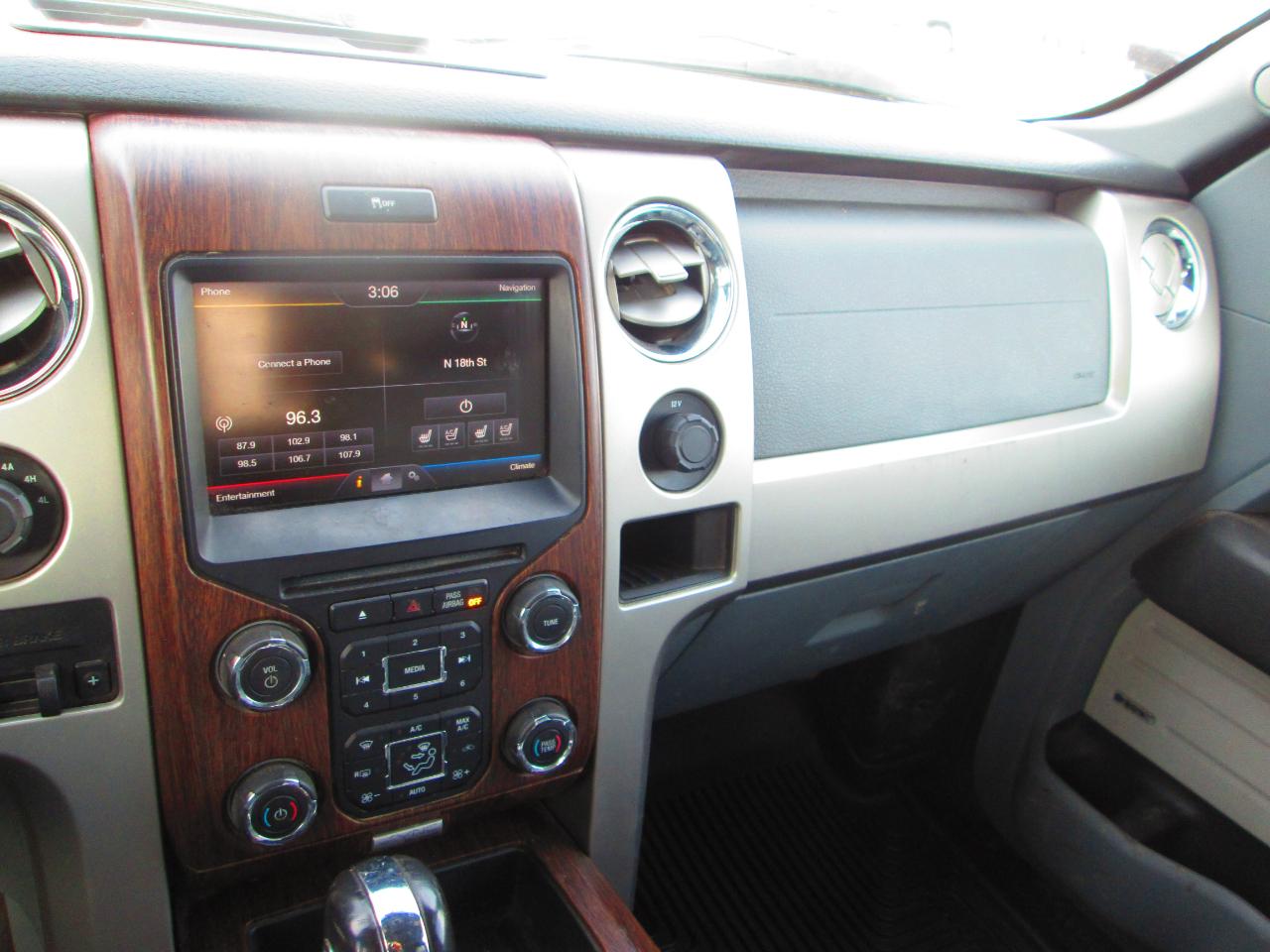 Ford F-150 4WD SuperCrew 145" Lariat 2014