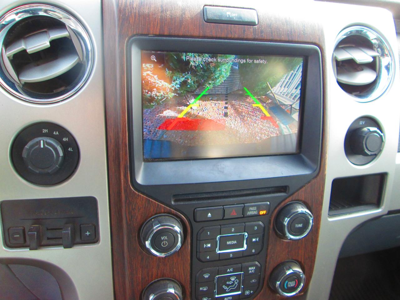 Ford F-150 4WD SuperCrew 145" Lariat 2014