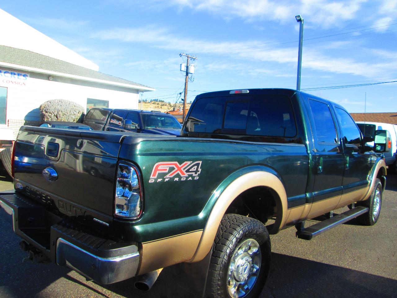 Ford Super Duty F-350 SRW 4WD Crew Cab 156" Lariat 2014