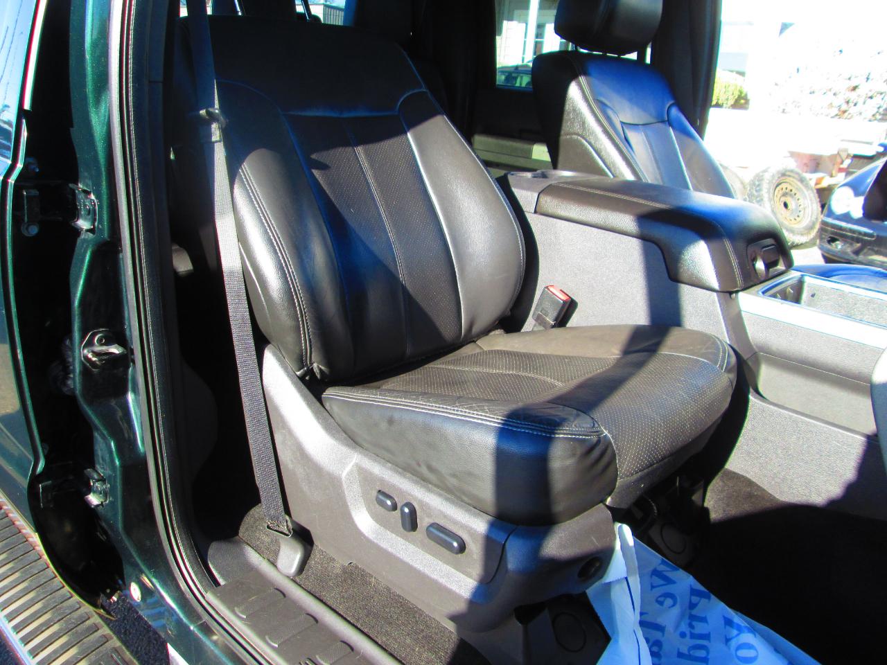 Ford Super Duty F-350 SRW 4WD Crew Cab 156" Lariat 2014