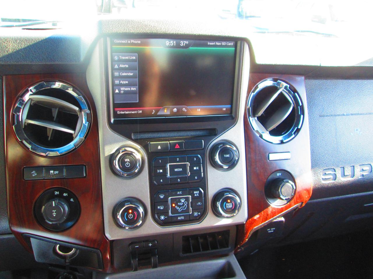 Ford Super Duty F-350 SRW 4WD Crew Cab 156" Lariat 2014