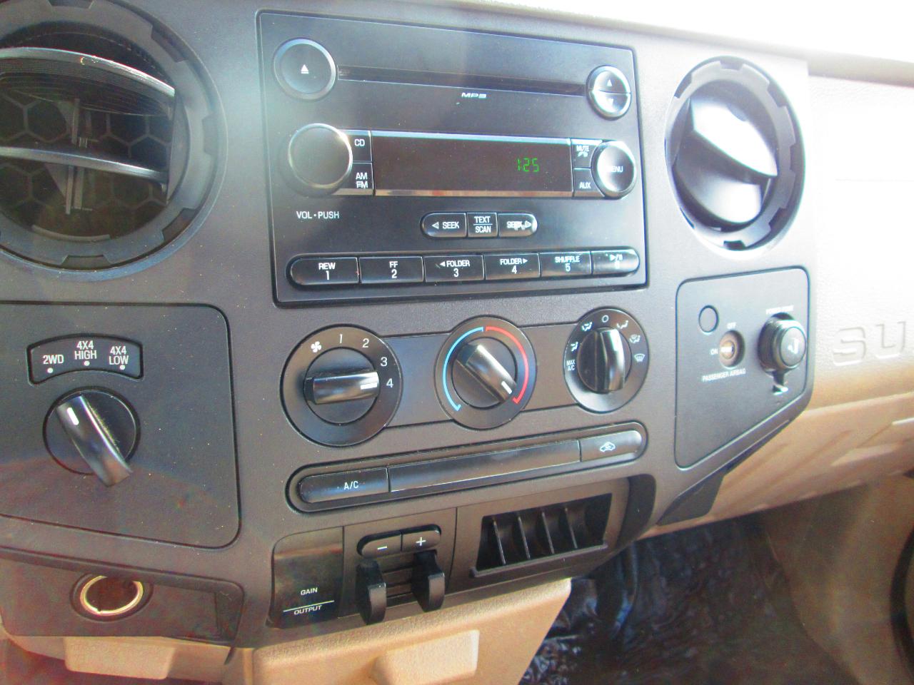 Ford Super Duty F-250 SRW 4WD SuperCab 142" XL 2008