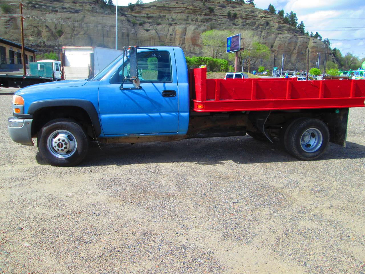 GMC Sierra 3500 Reg Cab 161.5" WB, 84.9" CA WT 2004
