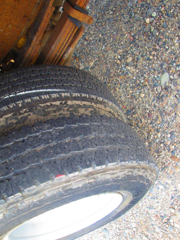 GMC Sierra 3500 Reg Cab 161.5" WB, 84.9" CA WT 2004