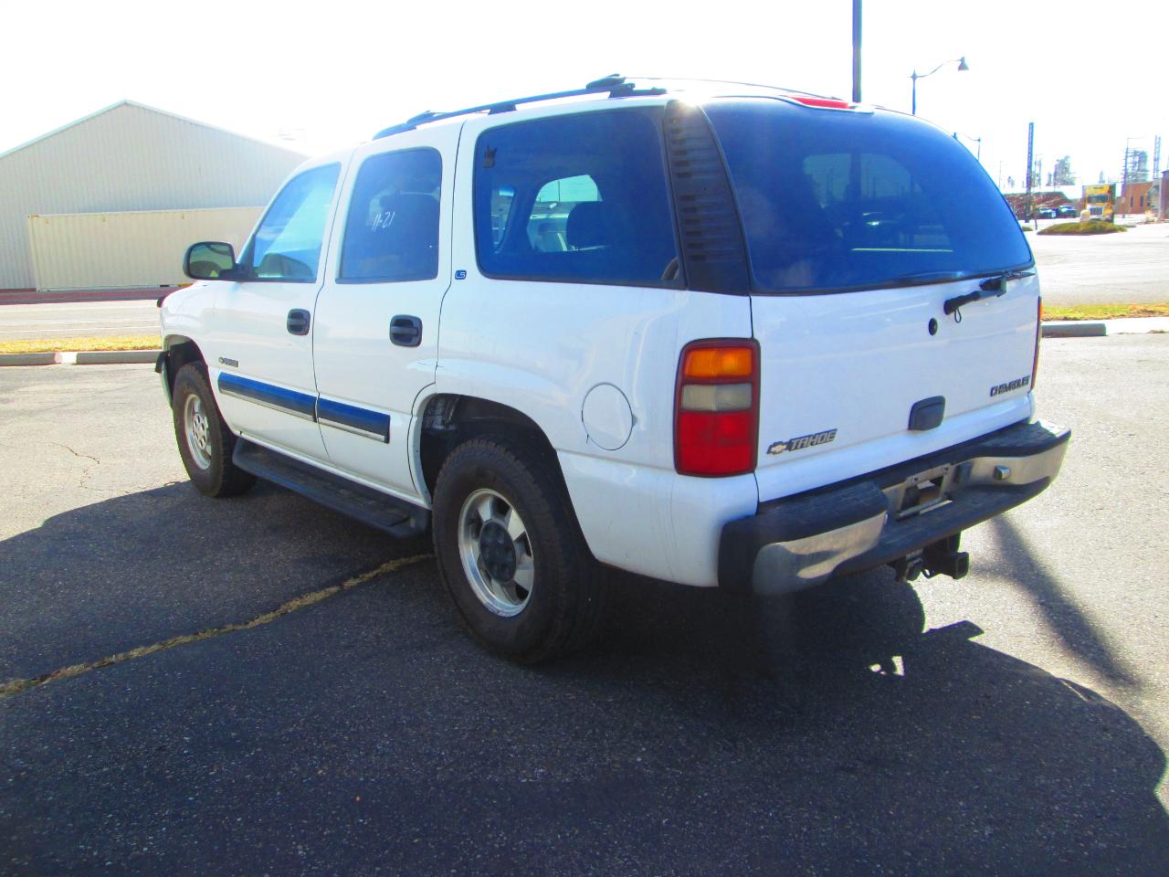 Chevrolet New Tahoe 4dr 4WD LS 2000