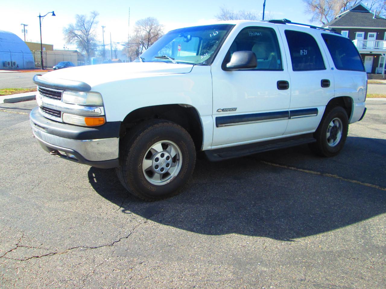Chevrolet New Tahoe 4dr 4WD LS 2000