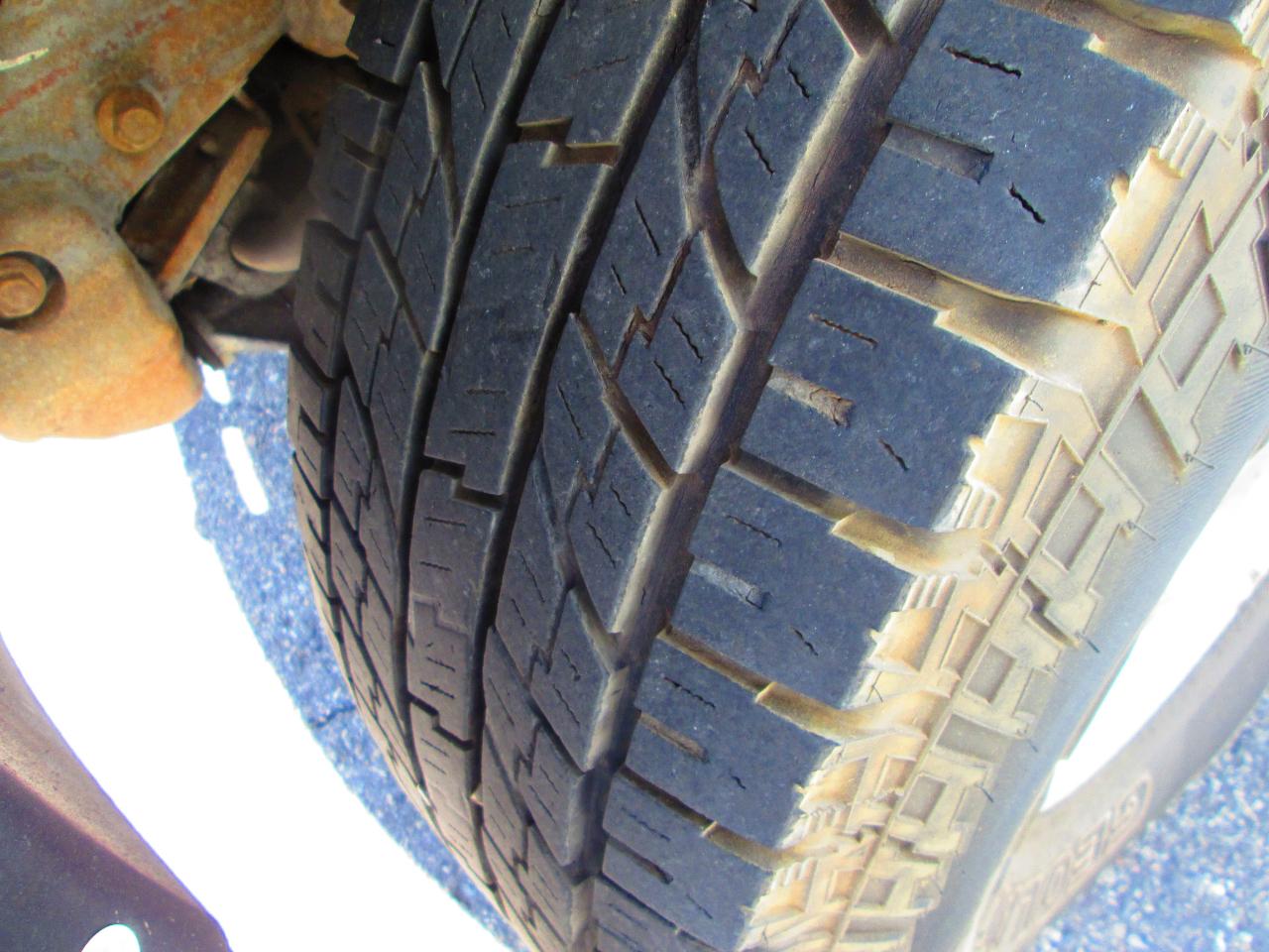 Chevrolet New Tahoe 4dr 4WD LS 2000